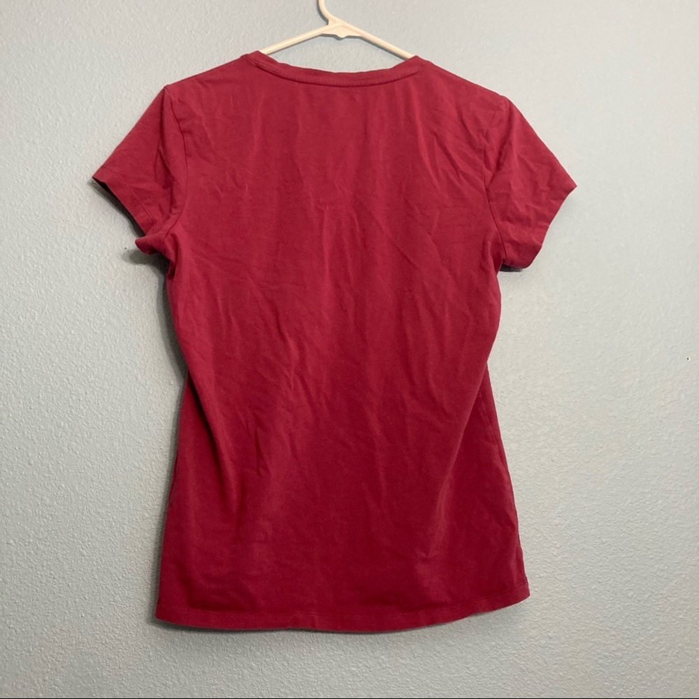 Banana Republic Basic VNeck tee - Raspberry - Picture 7 of 7